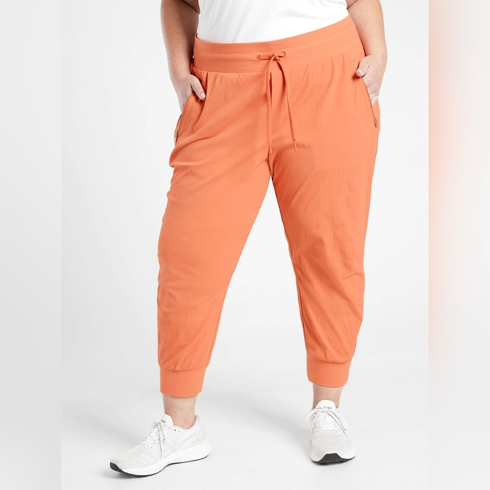 Athleta Trekkie North Crop 23" Elastic Waist Performance Joggers